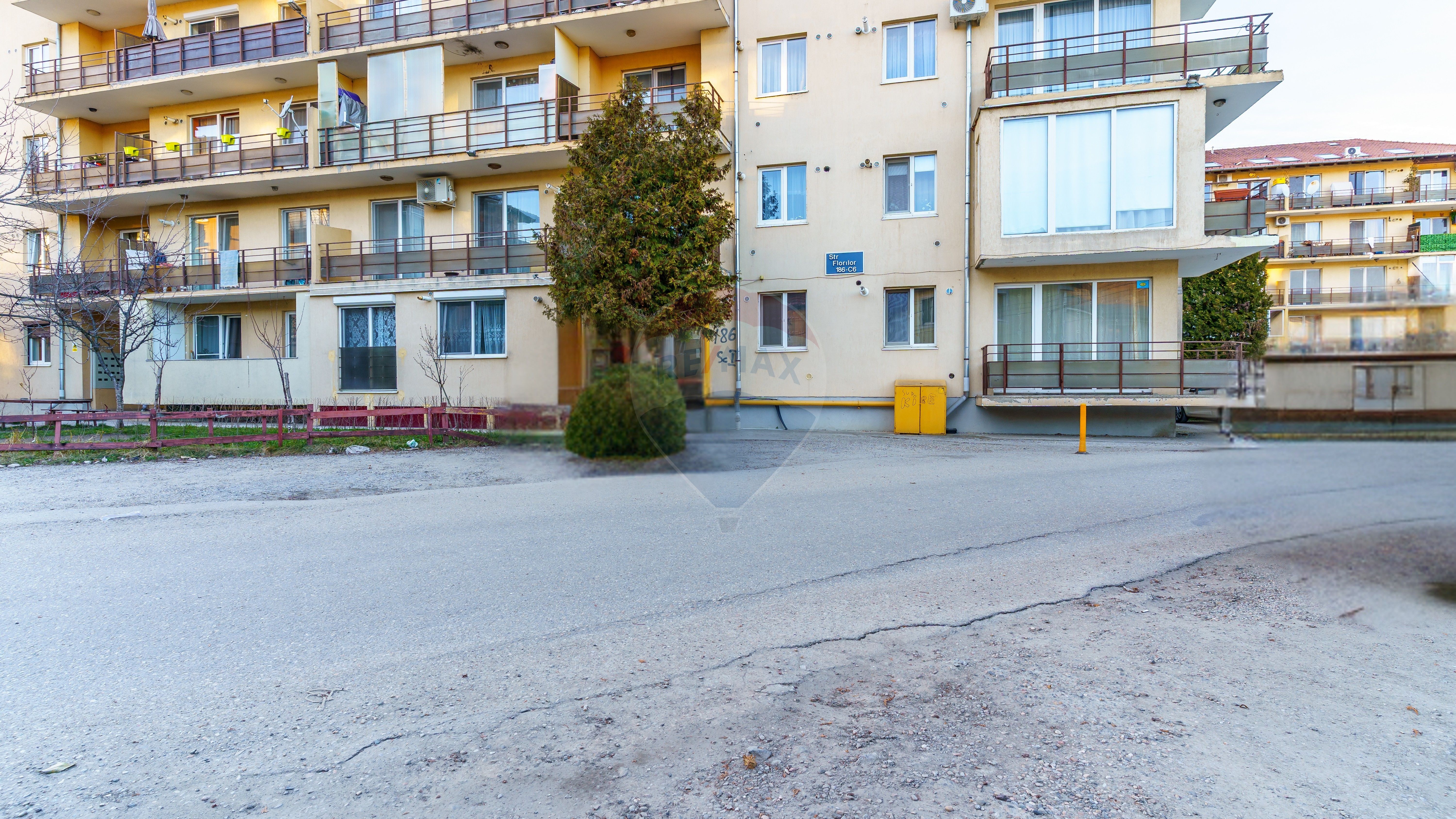 De vanzare | 2 camere | 58 mp | parcare | Str. Florilor, Floresti — fotografia 1