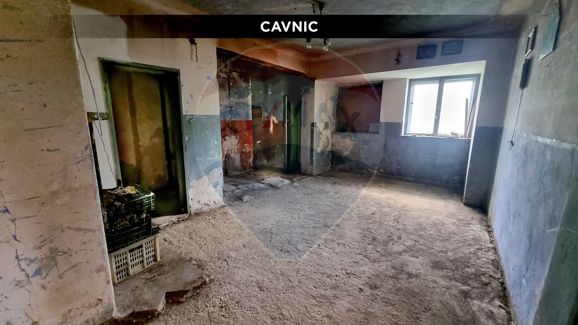 DE VANZARE | Spatiu cu potential comercial | Central Cavnic — fotografia 3