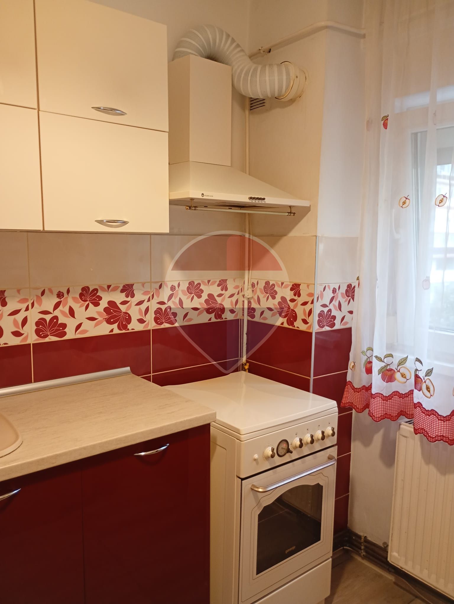 Apartament cu 2 camere de închiriat în zona Alexandru cel Bun — fotografia 3